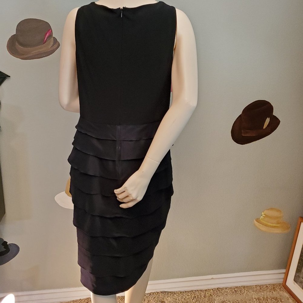 Adrianna Papell Scallop / Layered cocktail dress - Picture 2 of 9